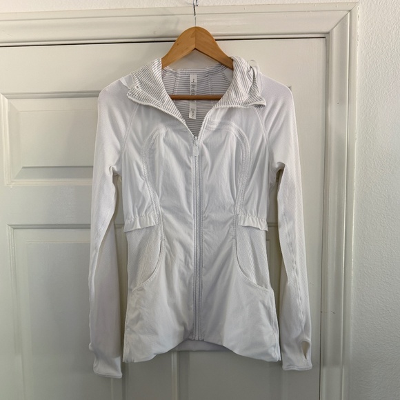 Lululemon hooded Dance Studio Jacket Rib Sleeve SZ 8 - Picture 3 of 13
